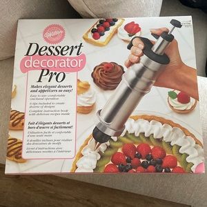 Dessert Pro Decorator Kit
